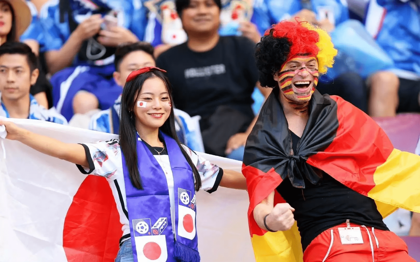 关于场面火爆!世界杯观众席沸腾不已的信息 关于场面火爆!世界杯观众席沸腾不已的信息