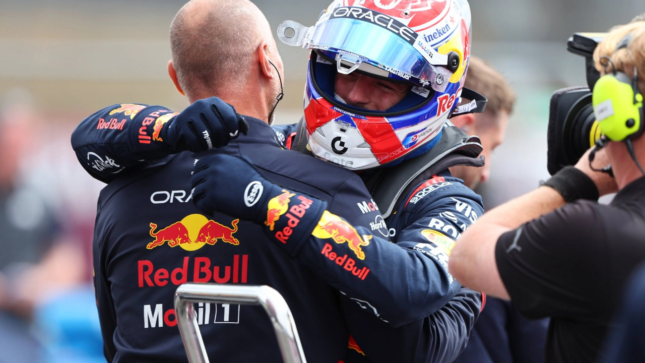 阿斯顿马丁险胜索伯车队,维斯塔潘刷新纪录 阿斯顿马丁险胜索伯车队,维斯塔潘刷新纪录