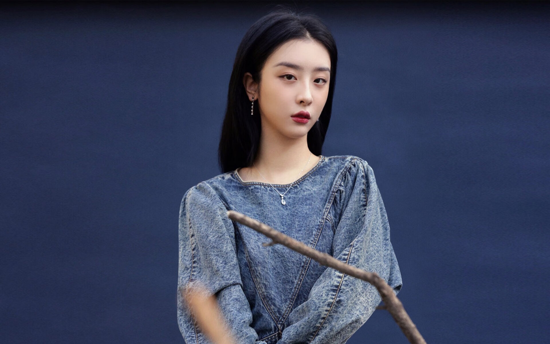 爱游戏-霍伊伦旋风，丹麦新星强压皇家社会，为英超争冠焦点战添火加薪