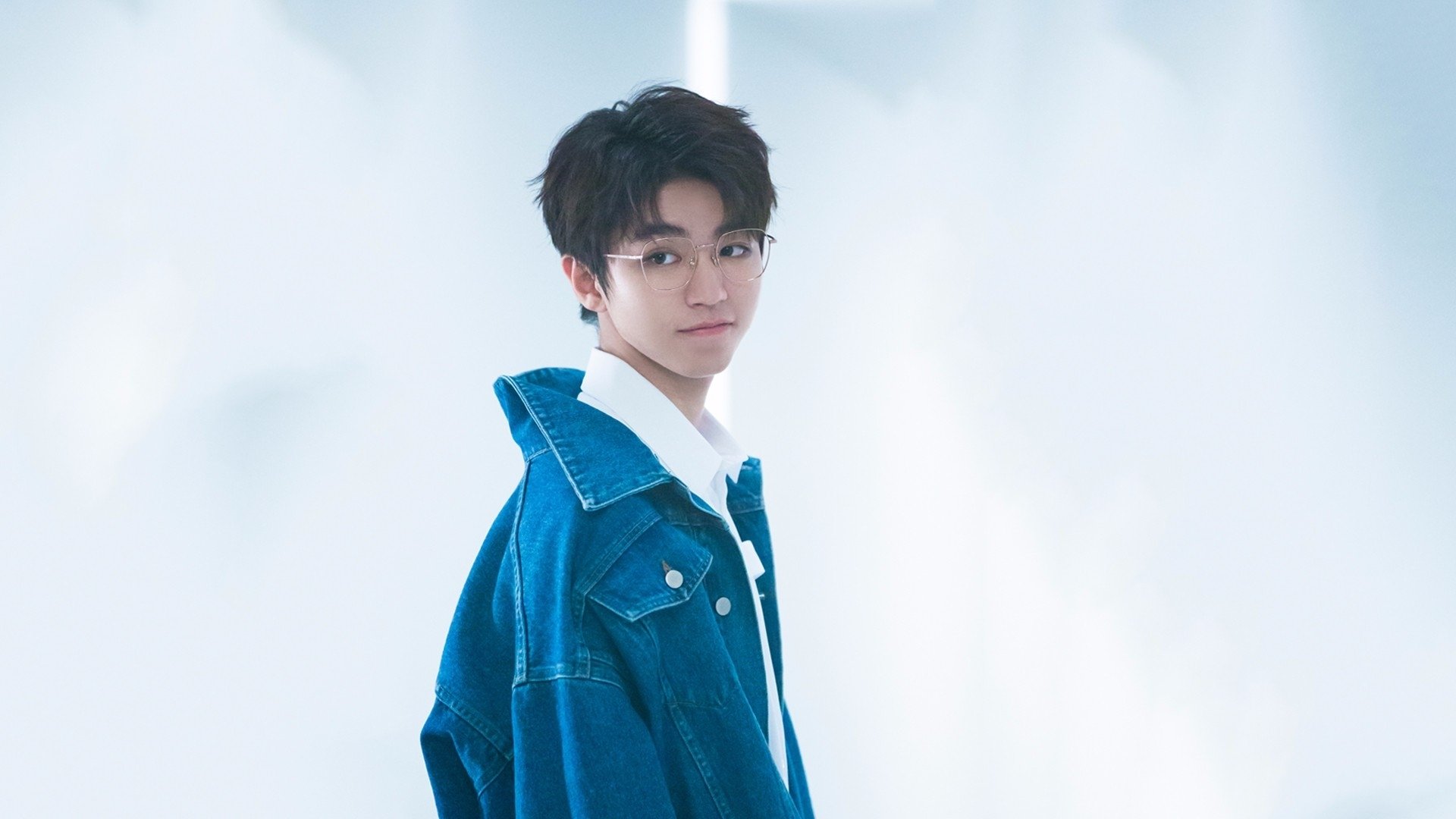 F1年度争冠之夜，那位与数据共舞的机械诗人，才是围场最隐秘的变量