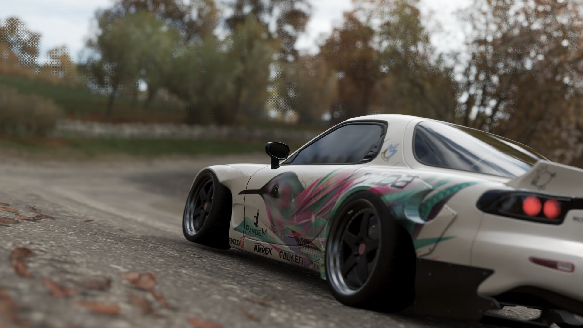 您提到的阿拉巴是奥地利球星，而希腊对阵芬兰的比赛中并不会出现他。这很可能是一个关键词上的误会