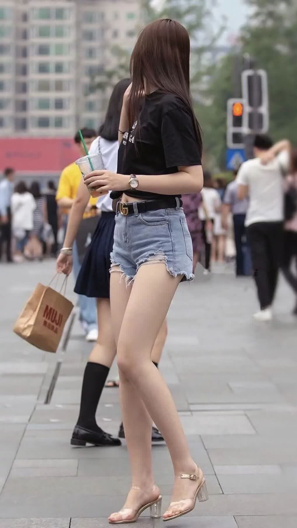 蓝衣风暴,2026世界杯G组关键战,印度攻陷英格兰,凯恩独木难支